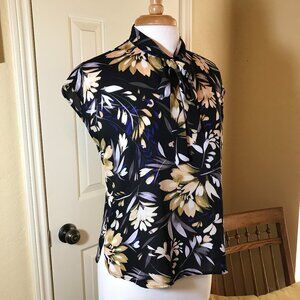Ladies' Nine West Cap Sleeve Blouse - Size S